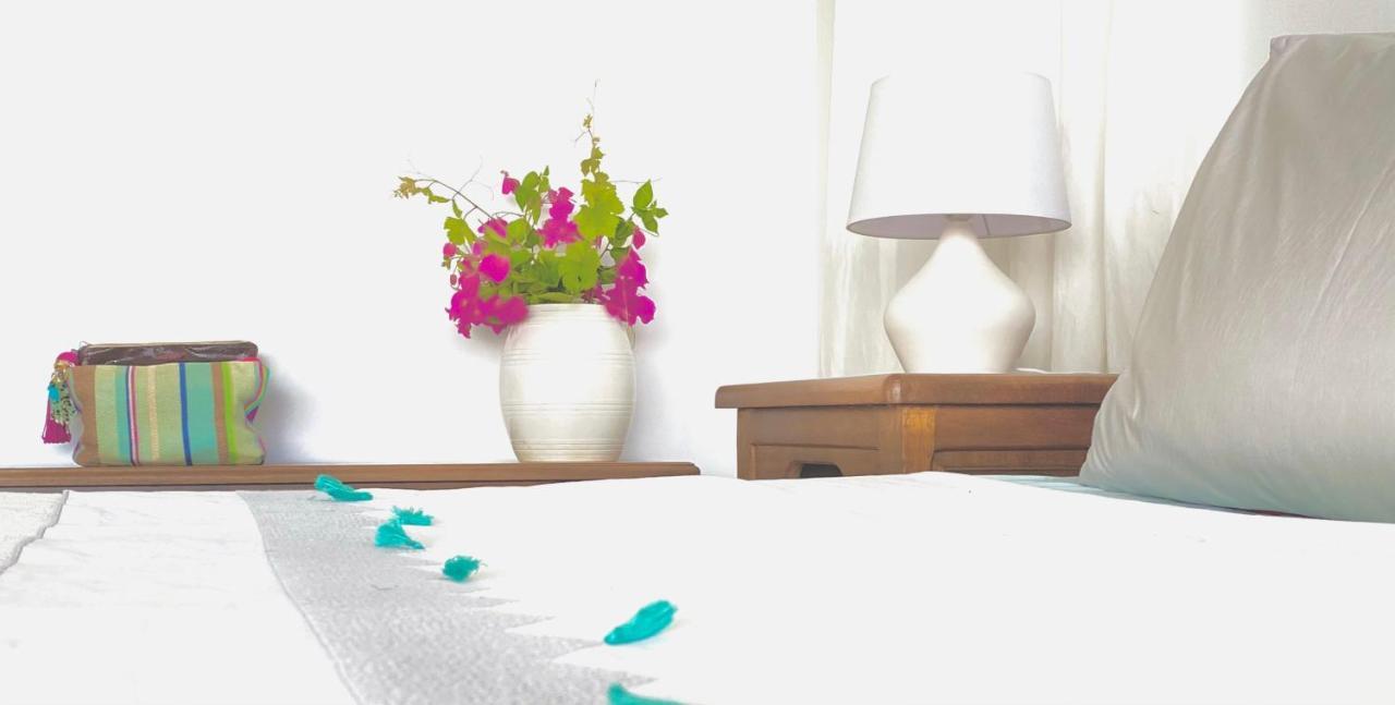 Beach House Set In A Beautiful Bay كاريستوس المظهر الخارجي الصورة