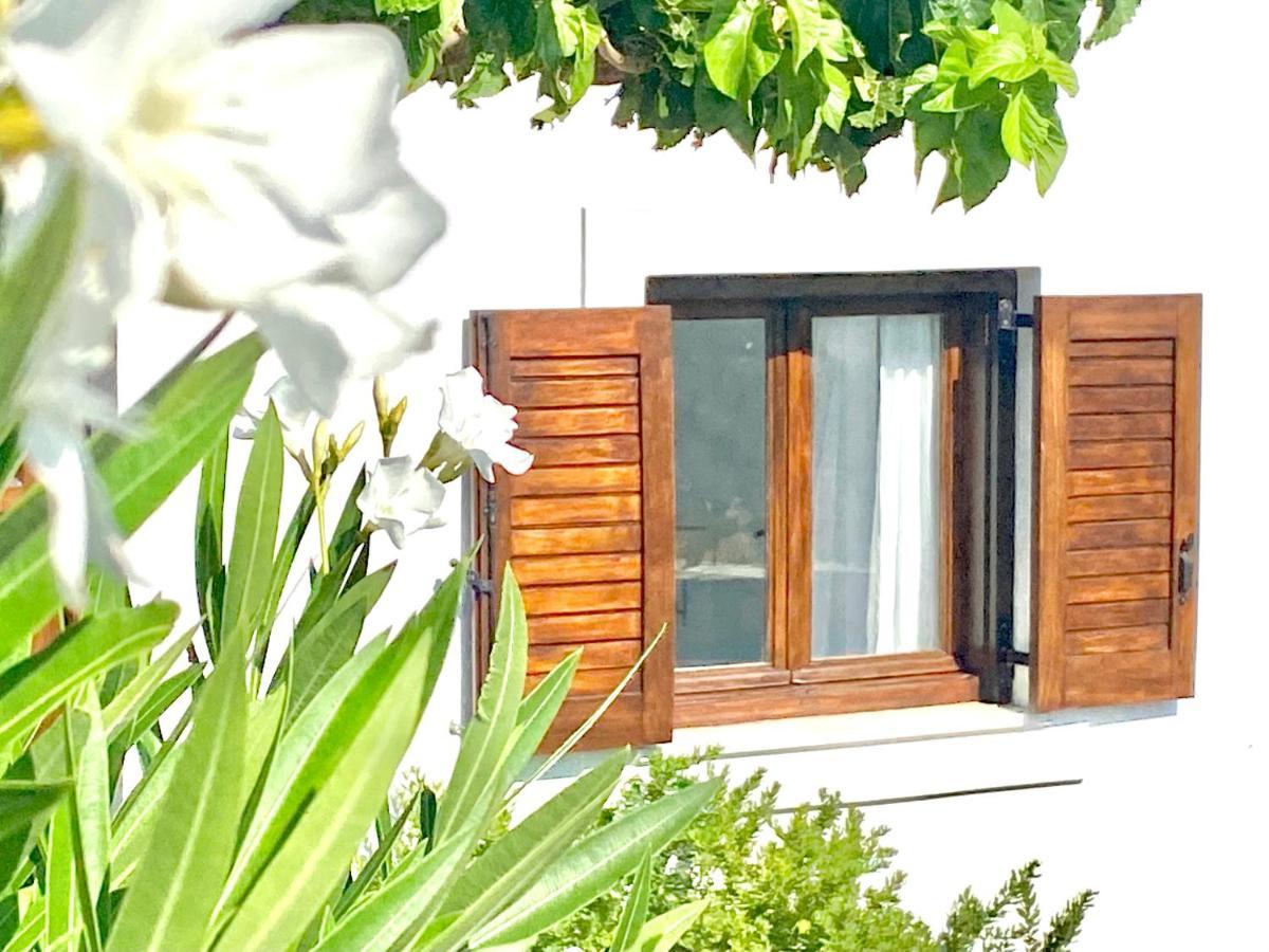Beach House Set In A Beautiful Bay كاريستوس المظهر الخارجي الصورة